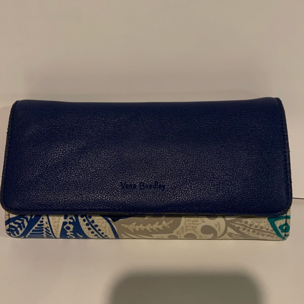 Vera Bradley wallet/clutch